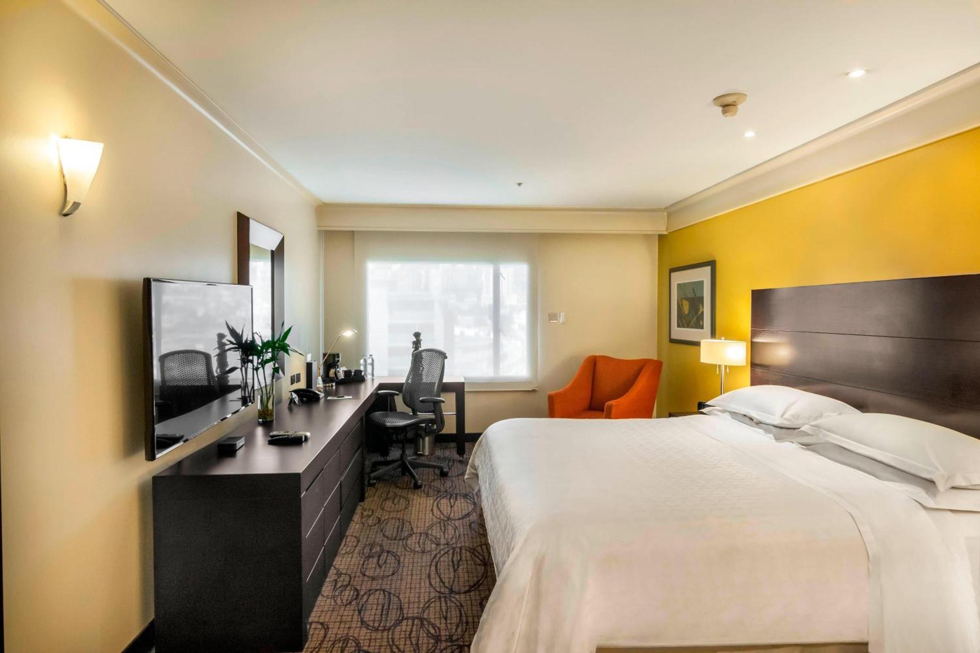 Sheraton Quito Exterior photo